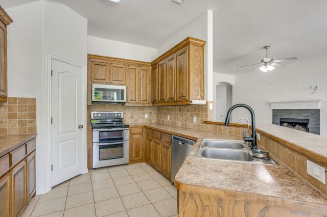 116 Cinnamon Court, Weatherford, TX 76088