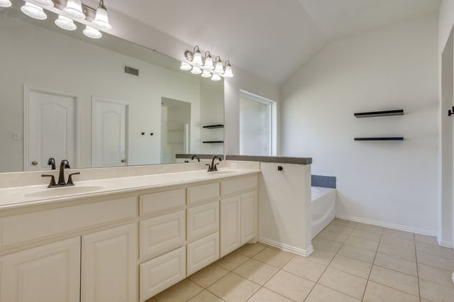116 Cinnamon Court, Weatherford, TX 76088