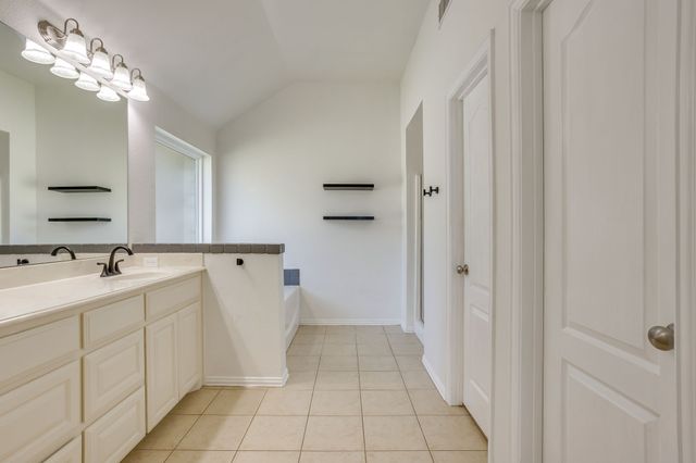 116 Cinnamon Court, Weatherford, TX 76088