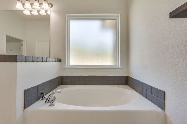 116 Cinnamon Court, Weatherford, TX 76088