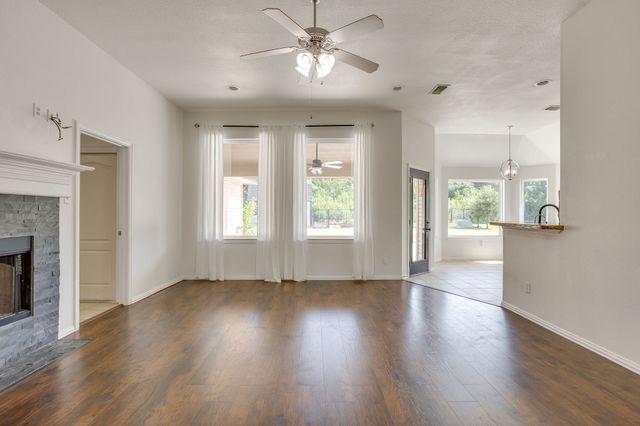 116 Cinnamon Court, Weatherford, TX 76088