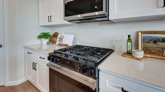 2439 E O'keefe Drive, Fresno, CA 93720