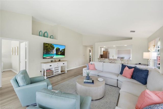 6125 Reserve CIR 1903, Naples, FL 34119