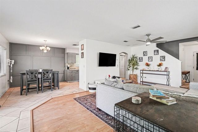 13110 FENNWAY RIDGE DRIVE, Riverview, FL 33579