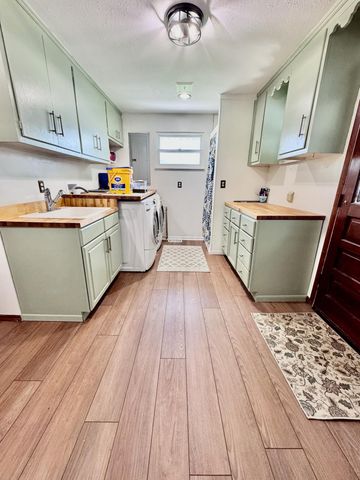 6305 Liberty Road N, Powell, OH 43065