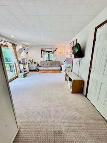 6305 Liberty Road N, Powell, OH 43065