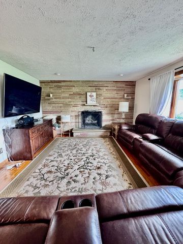 6305 Liberty Road N, Powell, OH 43065