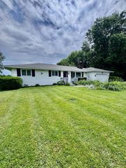 6305 Liberty Road N, Powell, OH 43065