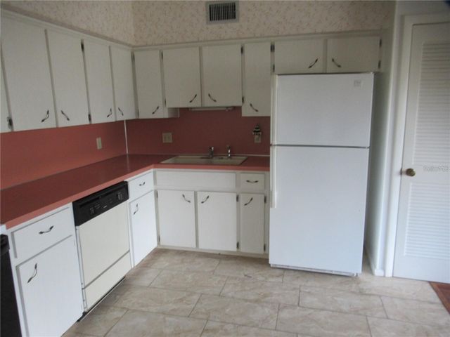 2286 NORWEGIAN 66, Clearwater, FL 33763