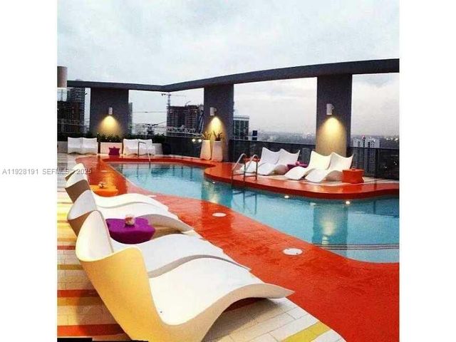 31 SE 6th St 1804, Miami, FL 33131