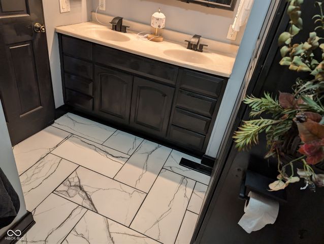 1828 Norwood Way, Anderson, IN 46011