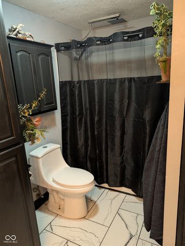 1828 Norwood Way, Anderson, IN 46011