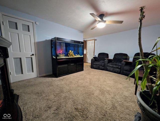 1828 Norwood Way, Anderson, IN 46011