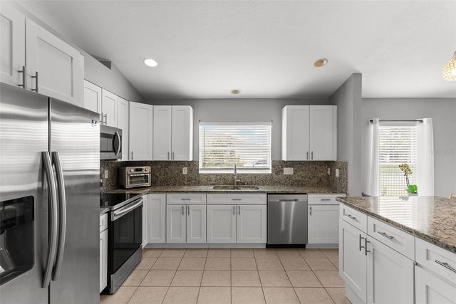 7619 CRESCENT PALM DRIVE, Wesley Chapel, FL 33545