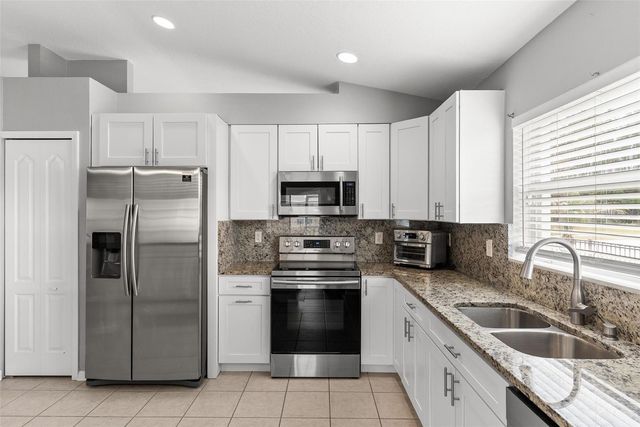 7619 CRESCENT PALM DRIVE, Wesley Chapel, FL 33545