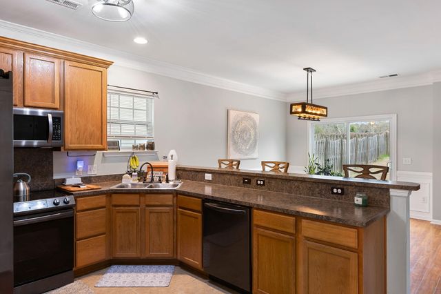 1052 Whitlow Boulevard, Summerville, SC 29483