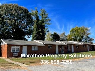 1815 Mcknight Mill Road B, Greensboro, NC 27405