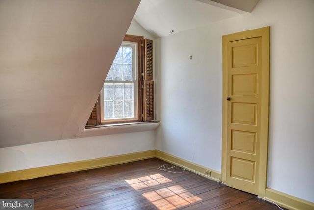 650 SPRUCE DR, West Chester, PA 19382