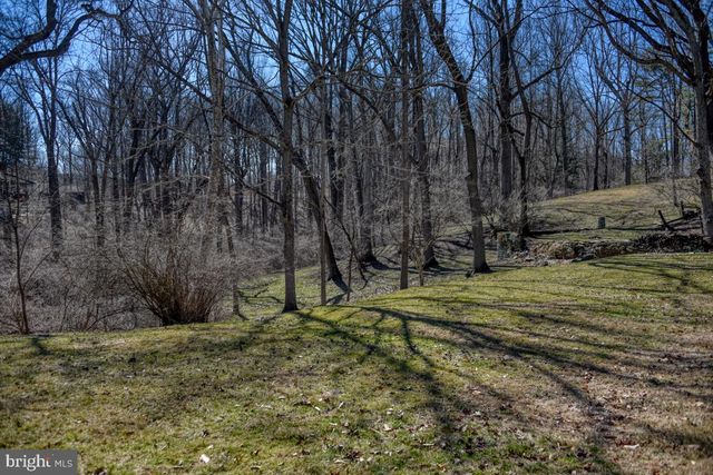 650 SPRUCE DR, West Chester, PA 19382