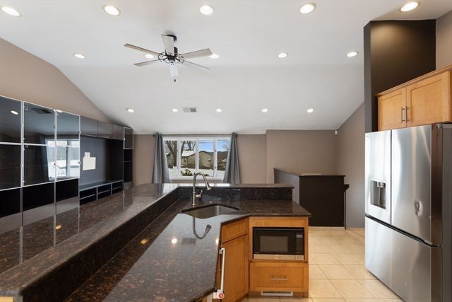 14 Raylen Avenue, Peabody, MA 01960