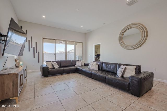 30123 W INDIANOLA Avenue, Buckeye, AZ 85396