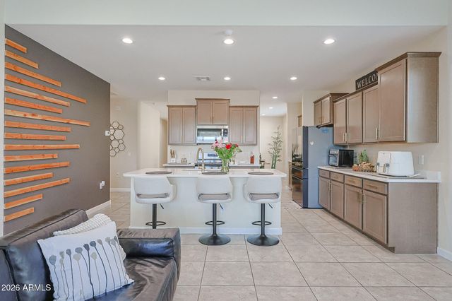 30123 W INDIANOLA Avenue, Buckeye, AZ 85396