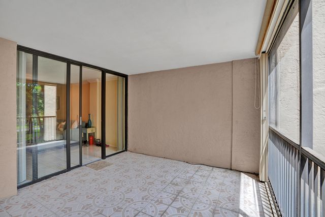 2800 N 46th Avenue A302, Hollywood, FL 33021