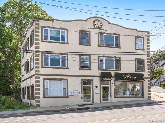 11 Shore Road 3, Port Washington, NY 11050