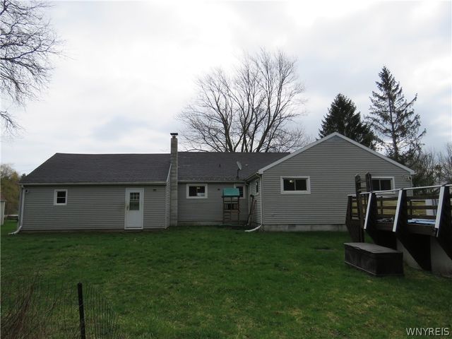 8752 Donahue Road, Batavia, NY 14020