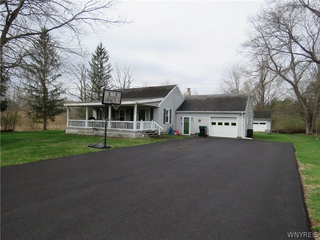 8752 Donahue Road, Batavia, NY 14020