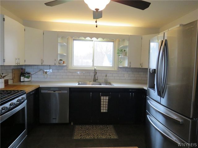 8752 Donahue Road, Batavia, NY 14020