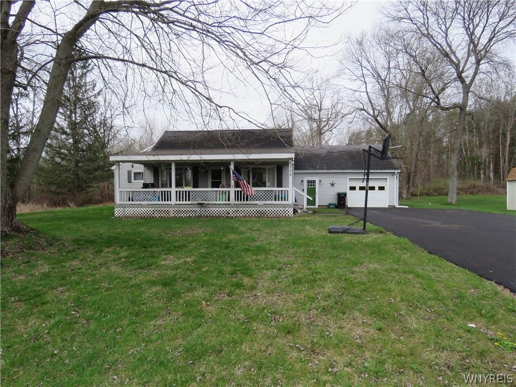 8752 Donahue Road, Batavia, NY 14020