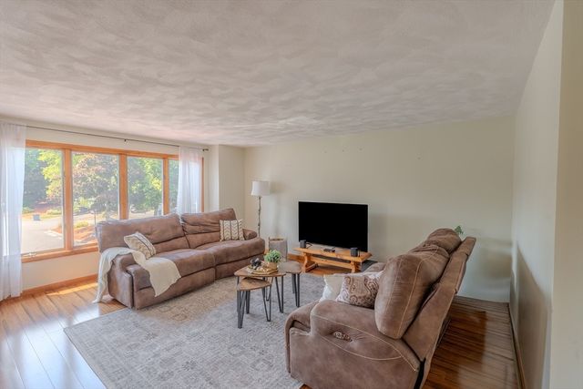 506 Reynolds Dr 506, Saugus, MA 01906