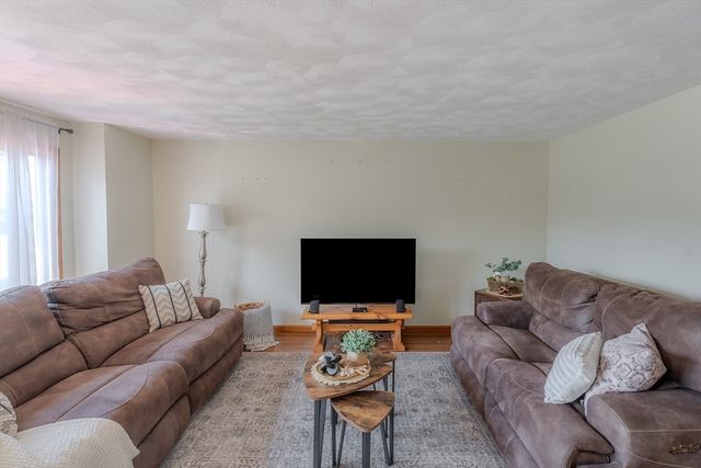 506 Reynolds Dr 506, Saugus, MA 01906
