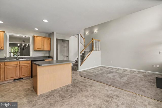 1247 CROSS CREEK DR, Mechanicsburg, PA 17050