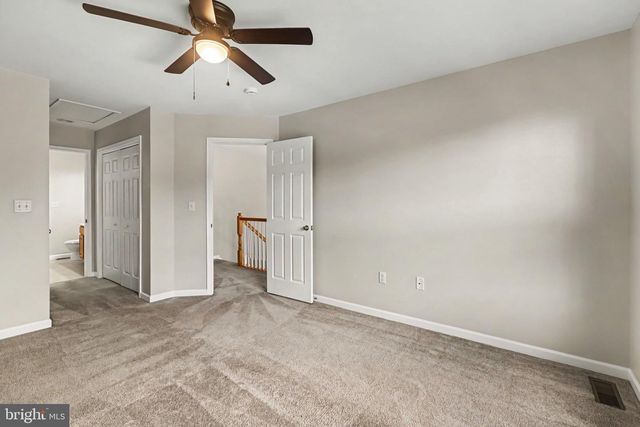 1247 CROSS CREEK DR, Mechanicsburg, PA 17050