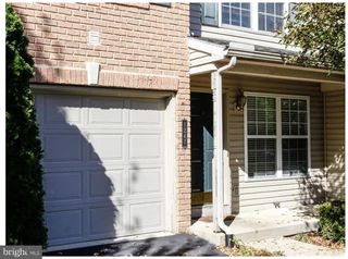 1247 CROSS CREEK DR, Mechanicsburg, PA 17050