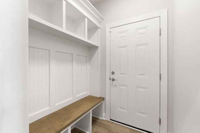 4275 Flamingo Drive, Lewis Center, OH 43035