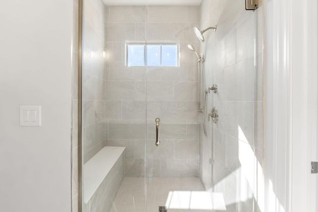 4275 Flamingo Drive, Lewis Center, OH 43035