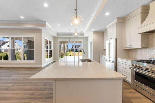 4275 Flamingo Drive, Lewis Center, OH 43035