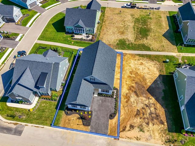 4275 Flamingo Drive, Lewis Center, OH 43035