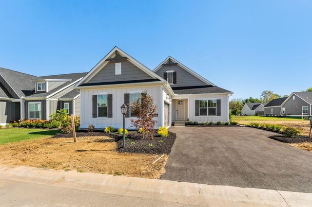 4275 Flamingo Drive, Lewis Center, OH 43035