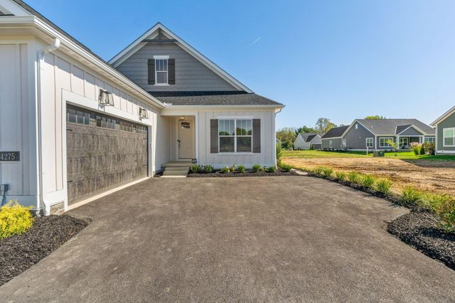 4275 Flamingo Drive, Lewis Center, OH 43035