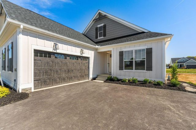 4275 Flamingo Drive, Lewis Center, OH 43035