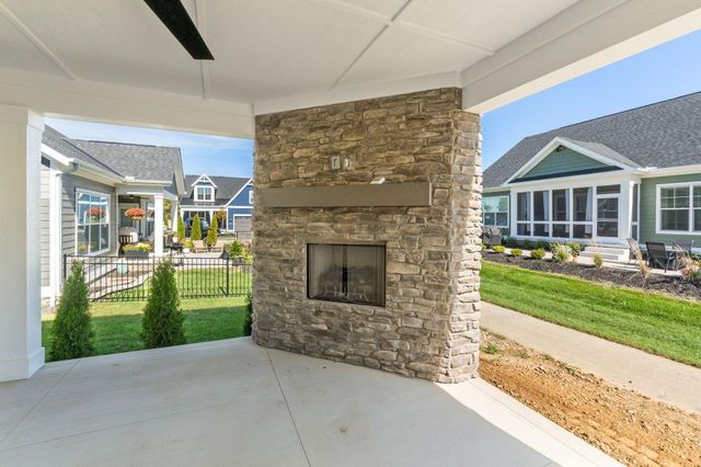 4275 Flamingo Drive, Lewis Center, OH 43035