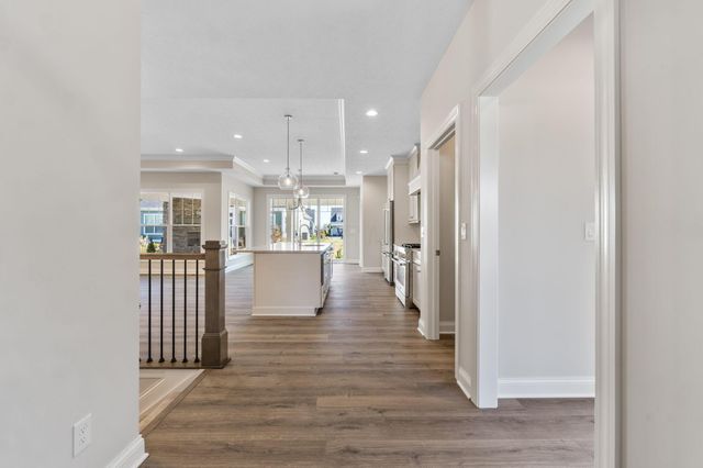 4275 Flamingo Drive, Lewis Center, OH 43035