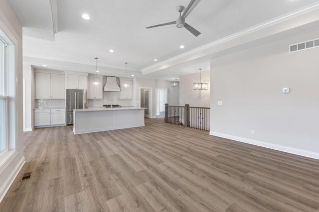 4275 Flamingo Drive, Lewis Center, OH 43035