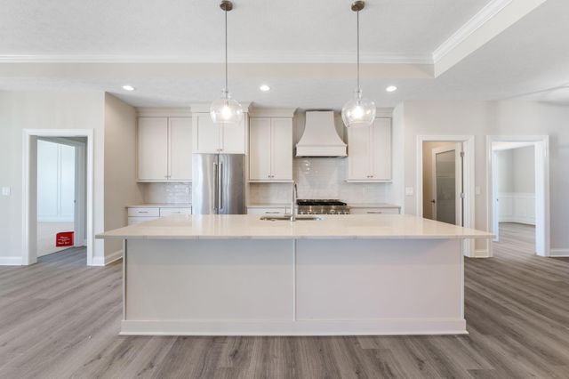 4275 Flamingo Drive, Lewis Center, OH 43035