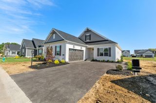 4275 Flamingo Drive, Lewis Center, OH 43035