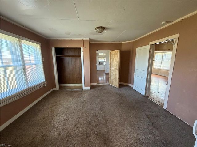 1017 Longstreet LN, Suffolk, VA 23437